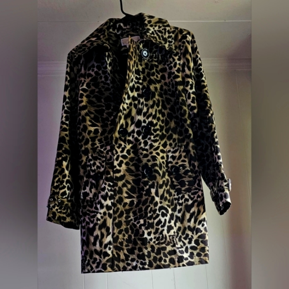 Beautiful Michael Kors animal print peacoat in a size lrg